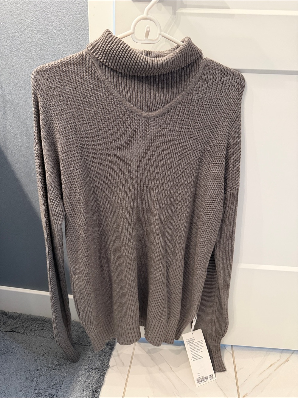 lululemon athletica Ribbed Taupe Turtleneck Sweater